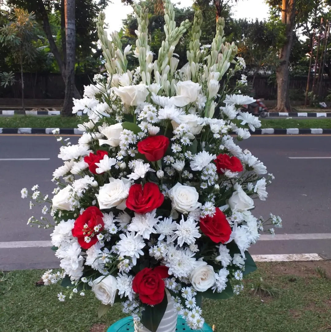 Rangkaian Bunga Meja 5